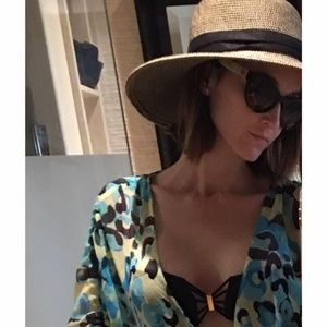 Meet your Posher, Christy